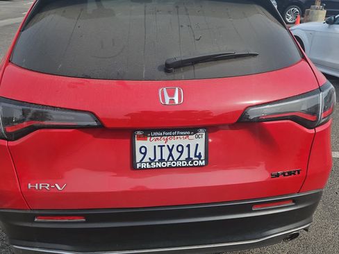Used 2024 Honda HR-V Sport image 8