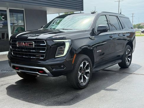 Used 2025 GMC Yukon AT4 w/ Premium Trailering Package AWD/4WD image 4