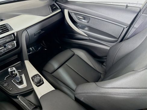 Used 2017 BMW 320i Sedan image 23