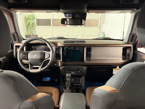 Used 2021 Ford Bronco Outer Banks AWD/4WD image 25