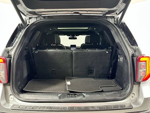 Used 2020 Ford Explorer ST w/ ST High-Performance Pack AWD/4WD image 16