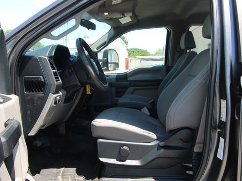Used 2017 Ford F350 XL w/ STX Appearance Package AWD/4WD image 9