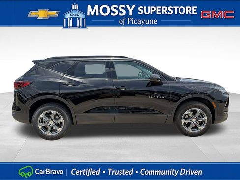 Certified 2024 Chevrolet Blazer LT w/ Convenience Package FWD image 10