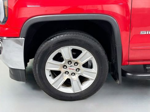Used 2017 GMC Sierra 1500 SLE w/ Enhanced Driver Alert Package RWD image 10