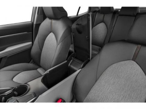 Used 2019 Toyota Camry SE w/ Carpet Mat Package FWD image 15