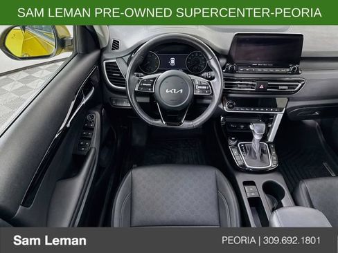 Used 2023 Kia Seltos SX w/ SX Sunroof Package AWD/4WD image 24