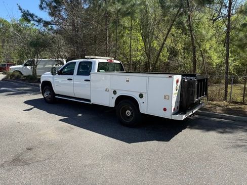 Used 2013 Chevrolet Silverado 3500 W/T image 3