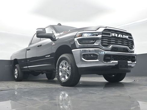 Used 2025 RAM 3500 Big Horn AWD/4WD image 44