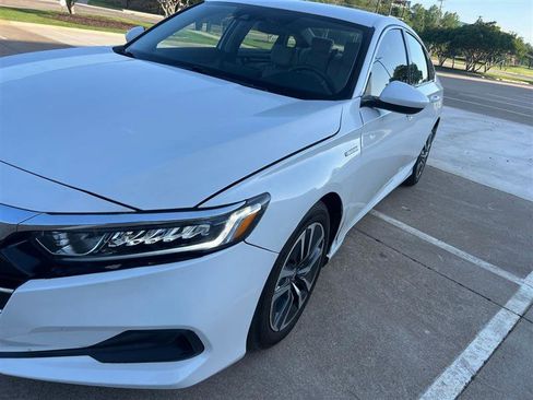 Used 2021 Honda Accord Hybrid image 4