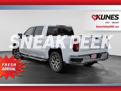 New 2026 GMC Sierra 1500 SLT w/ SLT Premium Plus Package