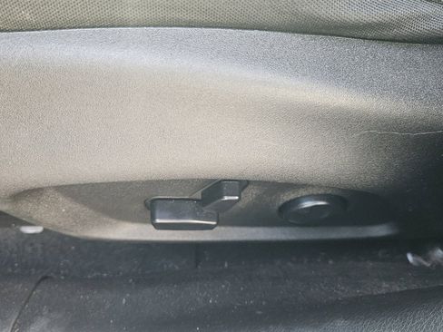 Used 2021 Jeep Renegade Latitude w/ Convenience Group FWD image 20