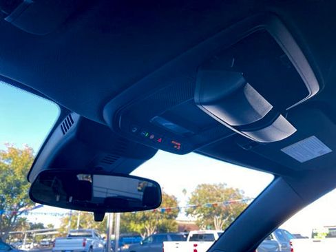 Used 2025 GMC Acadia Elevation image 39