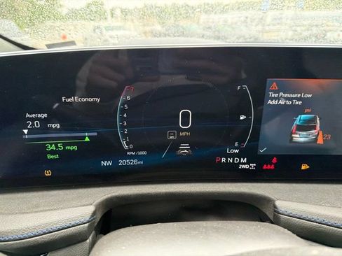 Used 2025 Cadillac XT4 Sport AWD/4WD image 10