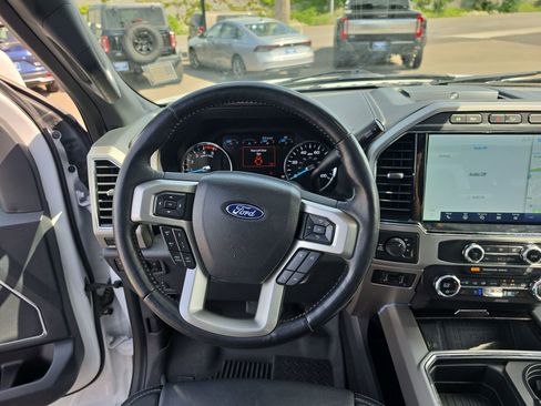 Used 2022 Ford F350 Lariat w/ Lariat Ultimate Package AWD/4WD image 14