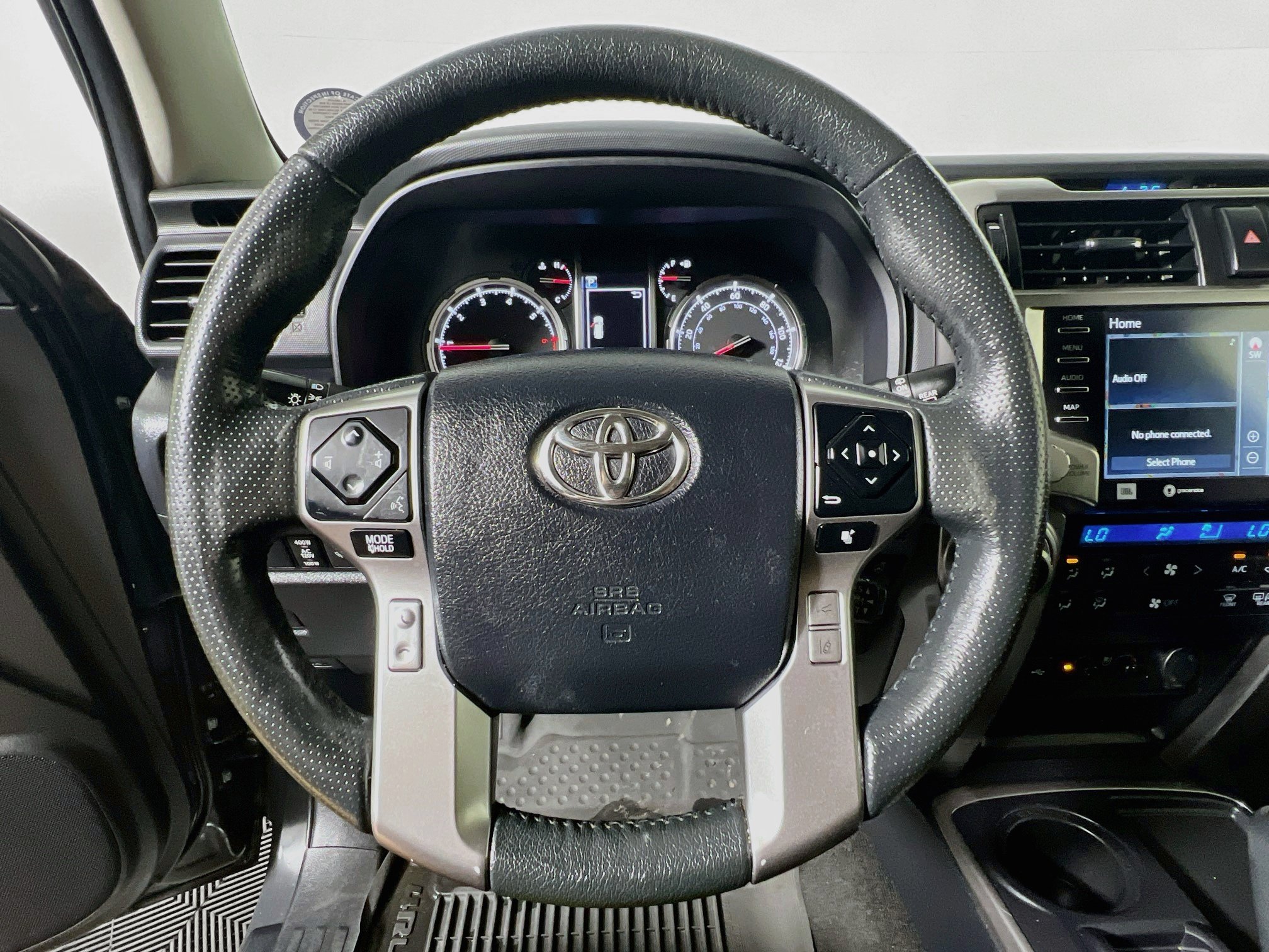 Used 2024 Toyota 4Runner Limited RWD image 17