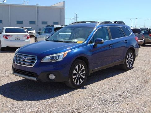 Used 2017 Subaru Outback 2.5i Limited image 8