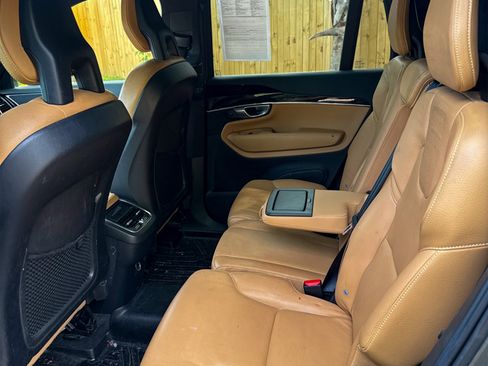 Used 2018 Volvo XC90 T6 Momentum w/ Momentum Plus Package image 35