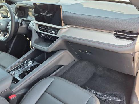 New 2027 Ford Explorer Active w/ Active Comfort Package AWD/4WD image 22