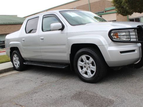 Used 2006 Honda Ridgeline RTS image 3