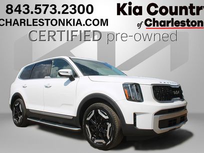 Used 2024 Kia Telluride EX w/ EX Captain's Chair Package