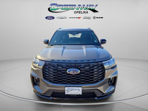 New 2026 Ford Explorer ST-Line w/ ST-Line Street Pack image 2