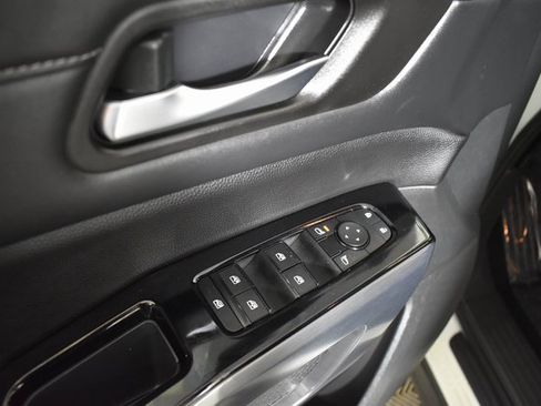 Certified 2024 Nissan Pathfinder SL image 8