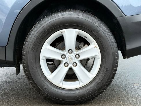 Used 2014 Toyota RAV4 XLE image 14