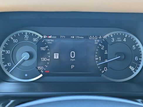 Used 2023 Land Rover Defender 110 X-Dynamic SE AWD/4WD image 11