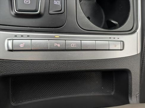 Used 2025 Kia Carnival LXS image 33