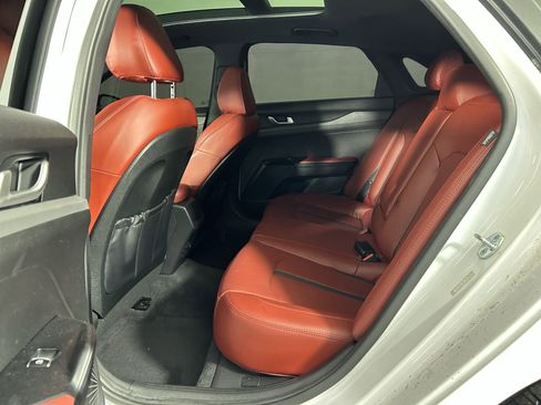 Used 2023 Kia K5 GT-Line image 11