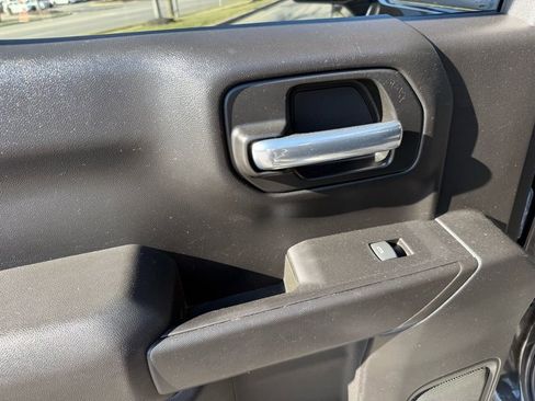 Used 2021 Chevrolet Silverado 1500 LT image 33