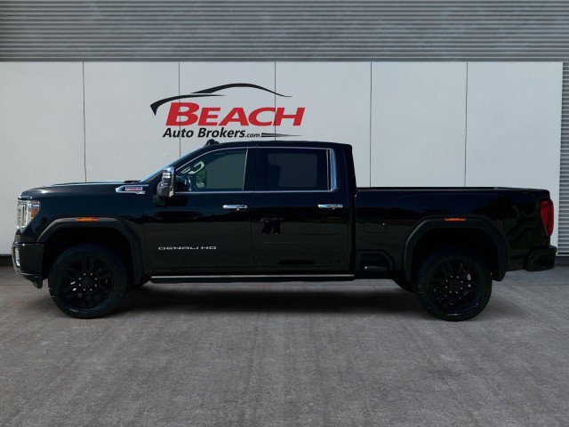 Used 2022 GMC Sierra 2500 Denali w/ Denali Black Diamond Edition AWD/4WD image 5