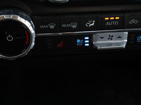 Used 2022 Ford F150 Lariat w/ Max Trailer Tow Package AWD/4WD image 28