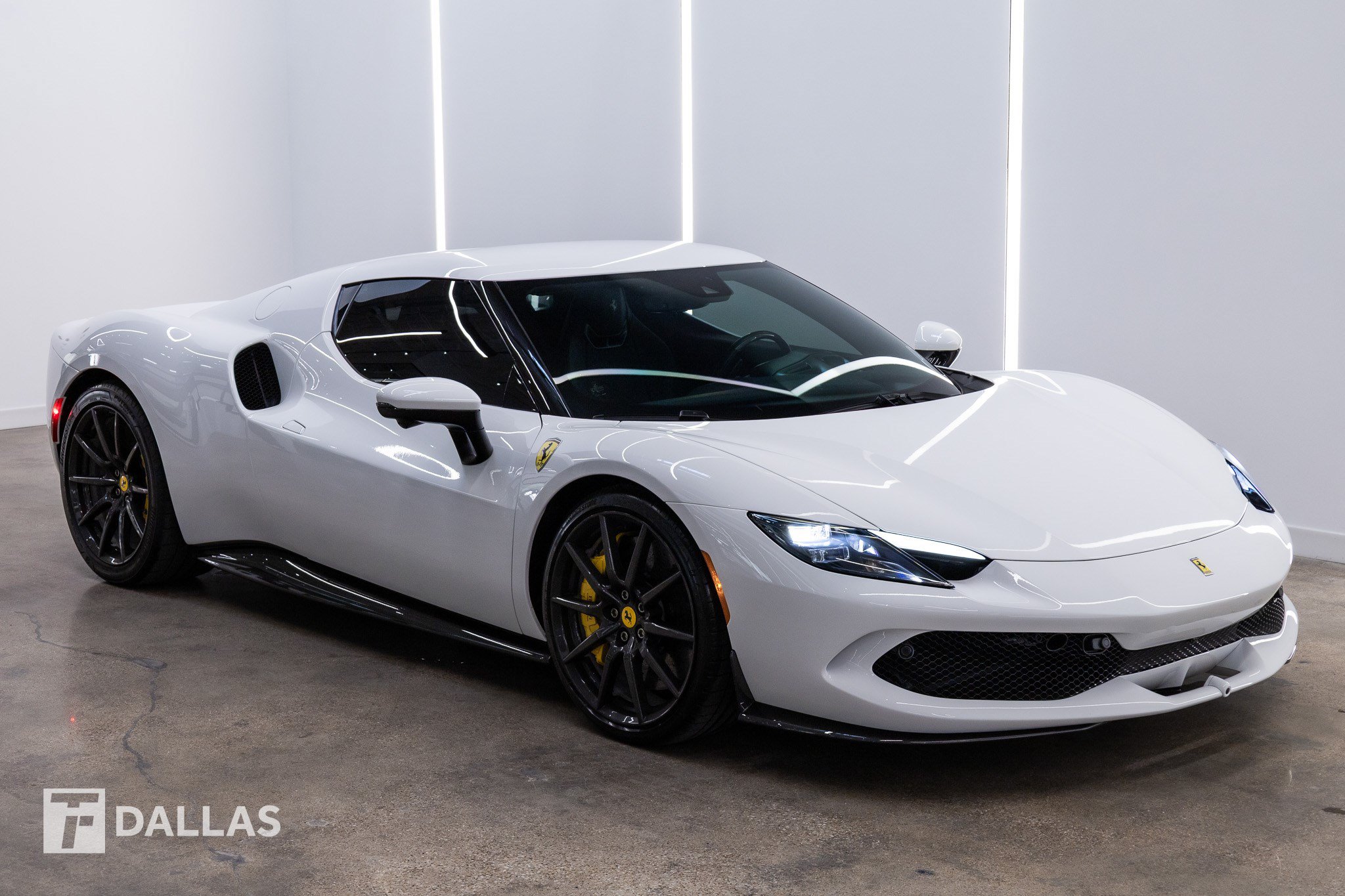 Used 2023 Ferrari 296 GTB RWD image 17