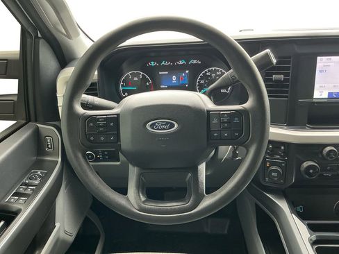 Used 2025 Ford F250 XLT w/ Snow Plow Prep Package AWD/4WD image 18