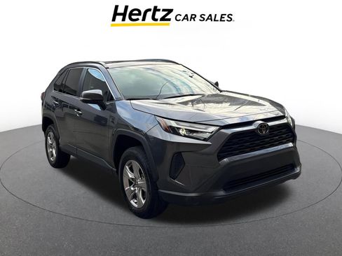 Used 2025 Toyota RAV4 XLE image 1