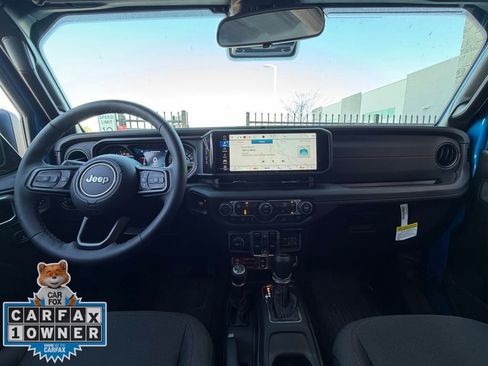 Used 2025 Jeep Gladiator Rubicon w/ Convenience Group image 30