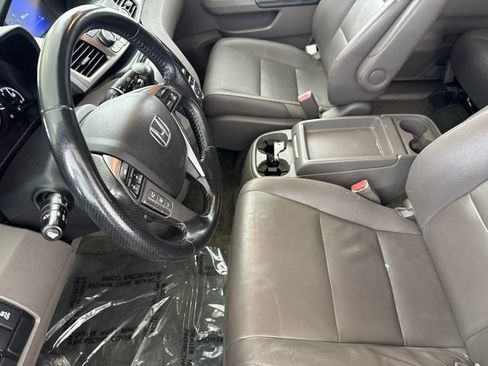 Used 2016 Honda Odyssey Touring image 25