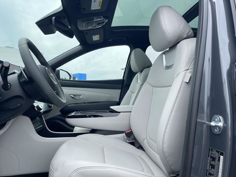 New 2025 Hyundai Tucson Limited image 15