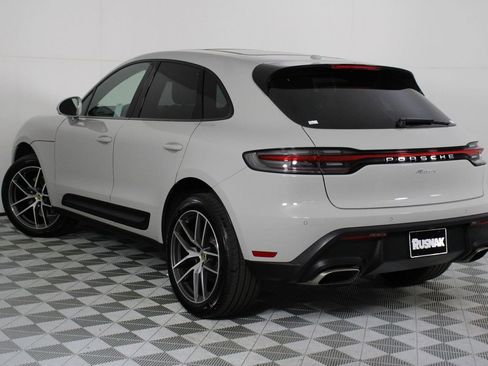 Certified 2026 Porsche Macan image 3