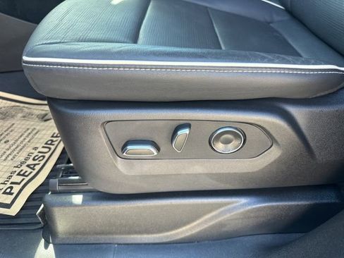 Certified 2025 Cadillac Escalade Sport w/ Touring Package image 15