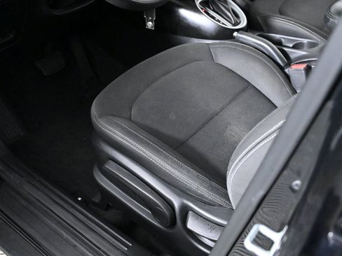 Used 2019 Kia Soul image 21