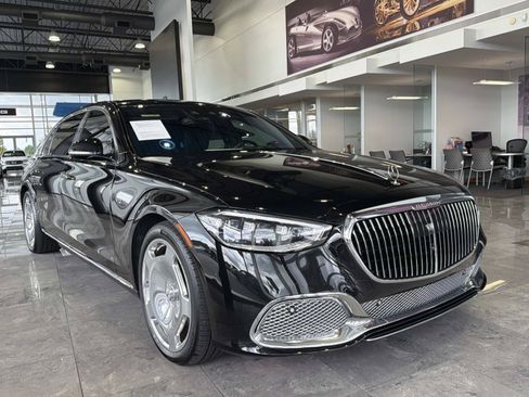 Certified 2024 Mercedes-Benz Maybach S 680 4MATIC image 2