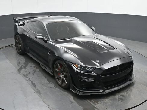 Used 2020 Ford Mustang Shelby GT500 w/ Carbon Fiber Track Pack RWD image 35