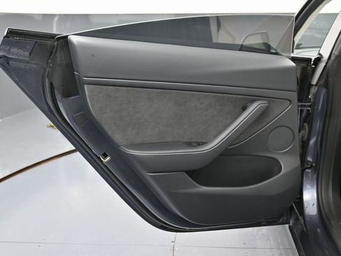Used 2023 Tesla Model 3 Performance image 42