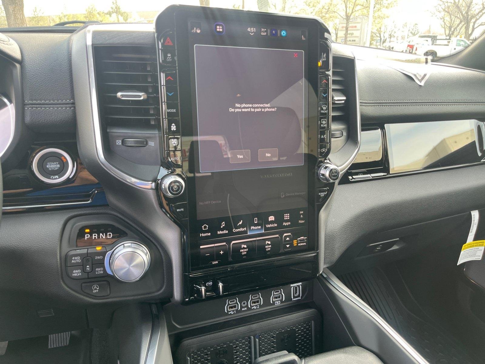 New 2026 RAM 1500 Laramie AWD/4WD image 23