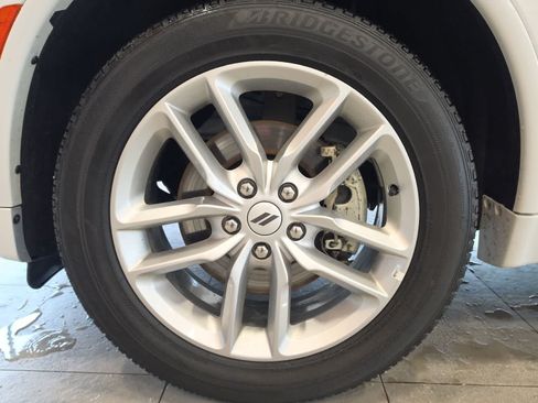 Used 2025 Dodge Durango GT AWD/4WD image 13