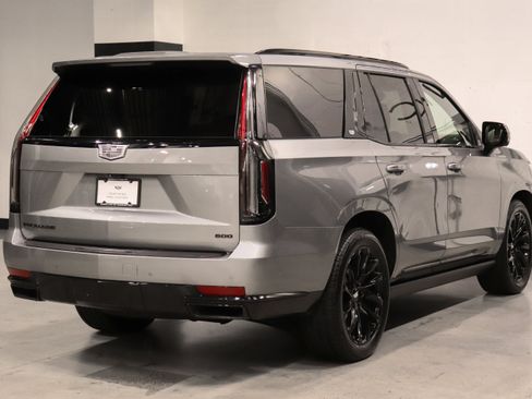 Used 2023 Cadillac Escalade Sport Platinum w/ LPO, ONYX Package AWD/4WD image 5