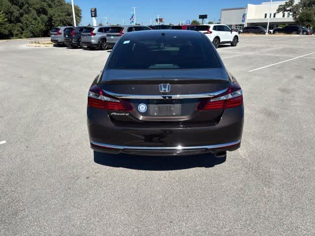 Used 2017 Honda Accord EX-L image 4