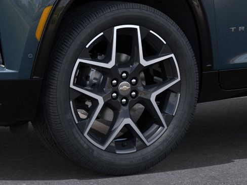 New 2026 Chevrolet Traverse High Country w/ LPO, Floor Liner Package AWD/4WD image 9
